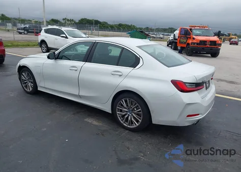 2024 BMW 330E from USA, damaged, VIN 3MW39FF0XR8E66533